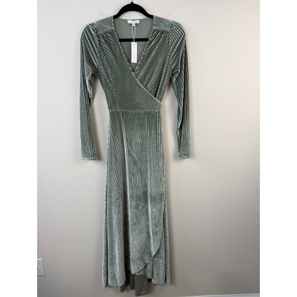 NEW Baltic Born Maxi Dress Women XS Sage Green Pleated Velvet Long Sleeve V-Neck